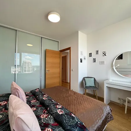 2 In 1 Building Apartmán *