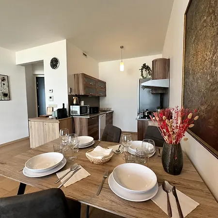 2 In 1 Building Apartament *