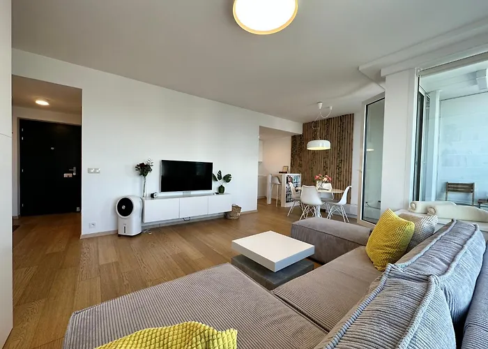 2 In 1 Building 브라티슬라바