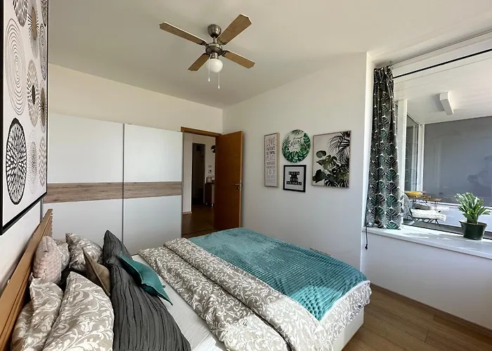 2 In 1 Building * 브라티슬라바