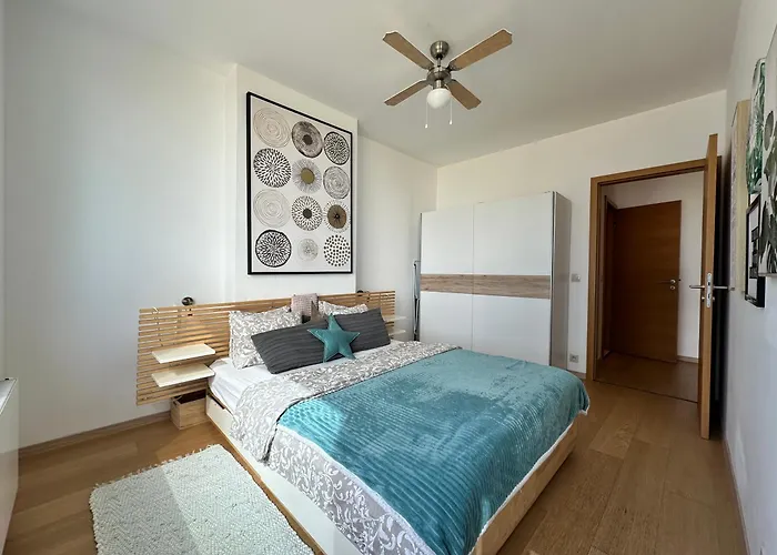 2 In 1 Building 브라티슬라바